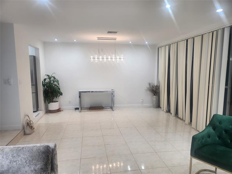 832 NW 81st Avenue Plantation FL 33324