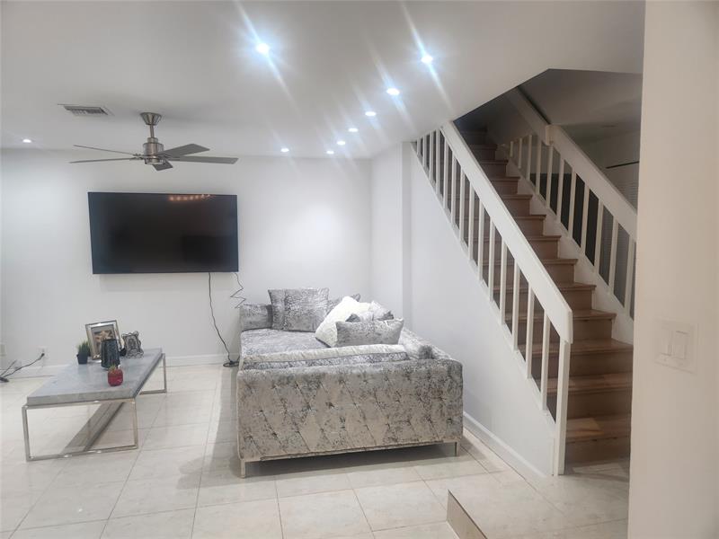 832 NW 81st Avenue Plantation FL 33324