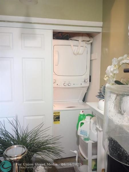 1250 E Sample Road Pompano Beach FL 33064