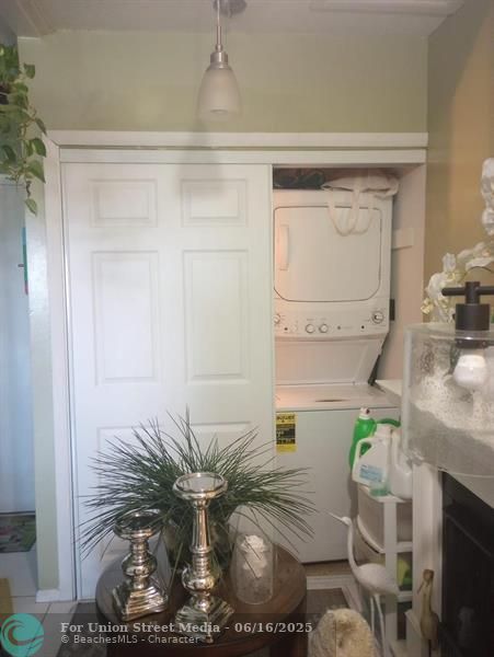 1250 E Sample Road Pompano Beach FL 33064