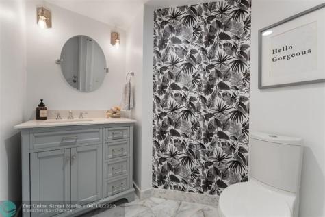 1000 E Island Boulevard Aventura FL 33160