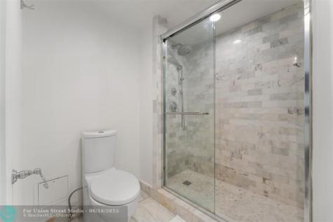 1000 E Island Boulevard Aventura FL 33160