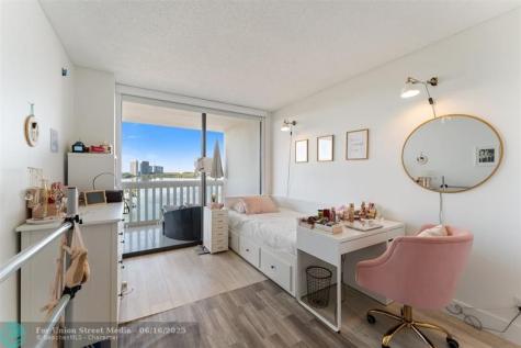 1000 E Island Boulevard Aventura FL 33160
