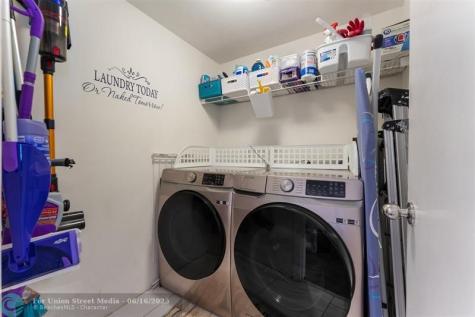 1000 E Island Boulevard Aventura FL 33160