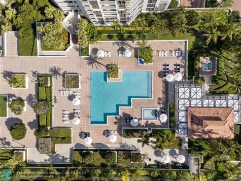 1000 E Island Boulevard Aventura FL 33160