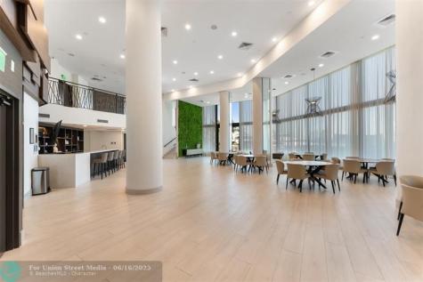 1000 E Island Boulevard Aventura FL 33160