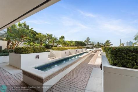 1000 E Island Boulevard Aventura FL 33160