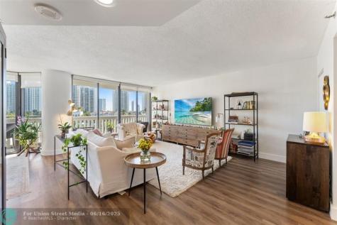 1000 E Island Boulevard Aventura FL 33160