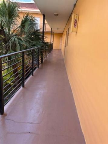 365 NE 125th Street North Miami FL 33161