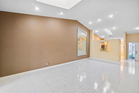 8151 Springlake Drive Boca Raton FL 33496