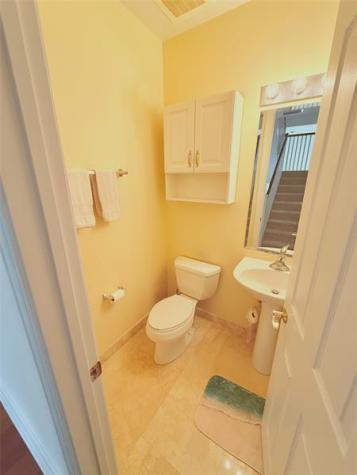 1951 Coral Heights Boulevard Oakland Park FL 33308