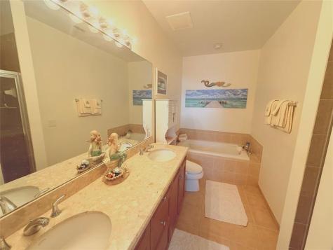 1951 Coral Heights Boulevard Oakland Park FL 33308