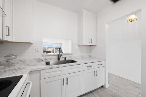 5031 W Oakland Park Boulevard Lauderdale Lakes FL 33313