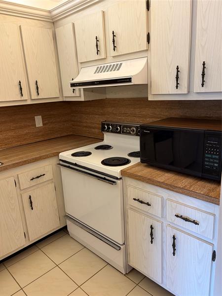 21 Jacaranda Drive Plantation FL 33324