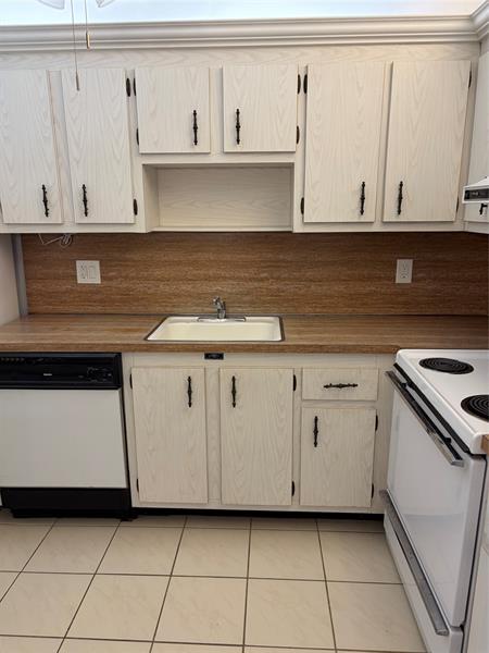 21 Jacaranda Drive Plantation FL 33324