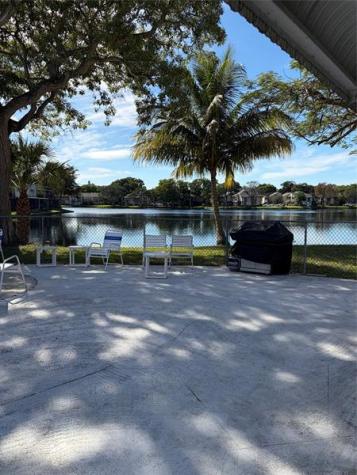 21 Jacaranda Drive Plantation FL 33324