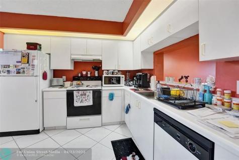 901 SW 138th Avenue Hollywood FL 33027