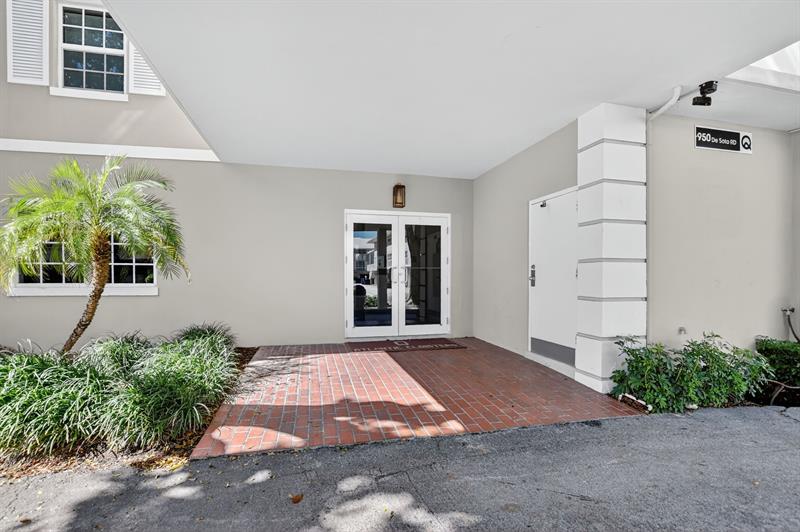 950 De Soto Road Boca Raton FL 33432