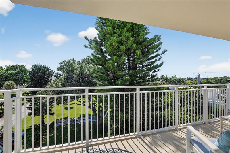 950 De Soto Road Boca Raton FL 33432