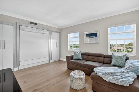 950 De Soto Road Boca Raton FL 33432