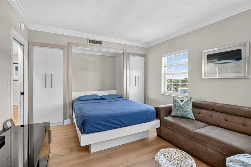 950 De Soto Road Boca Raton FL 33432