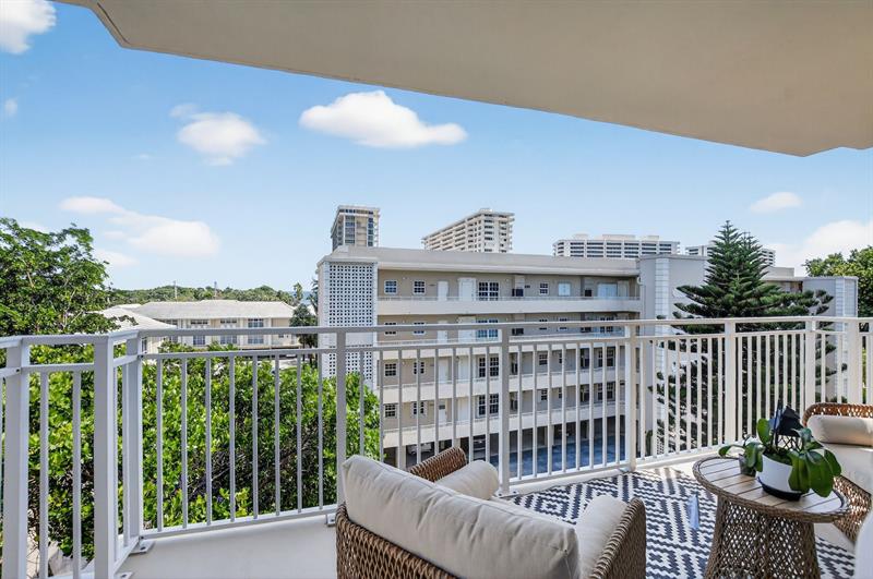 950 De Soto Road Boca Raton FL 33432