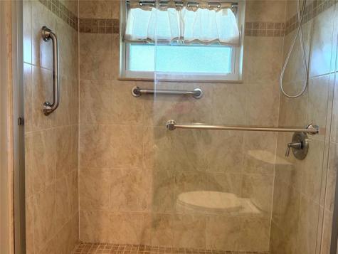 8701 NW 11th Street Plantation FL 33322
