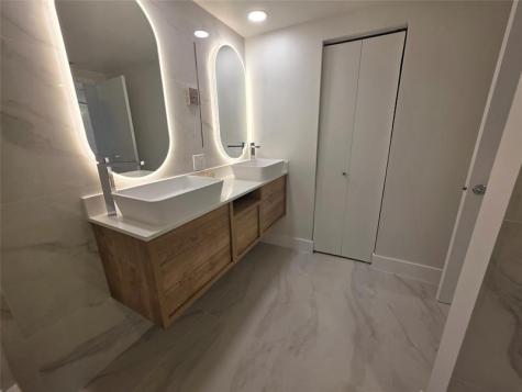 19501 W Country Club Drive Aventura FL 33180