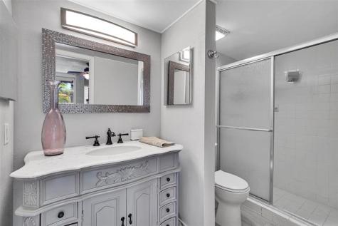 670 Kensington Place Wilton Manors FL 33305