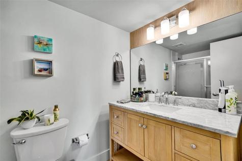 670 Kensington Place Wilton Manors FL 33305
