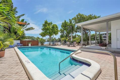 670 Kensington Place Wilton Manors FL 33305