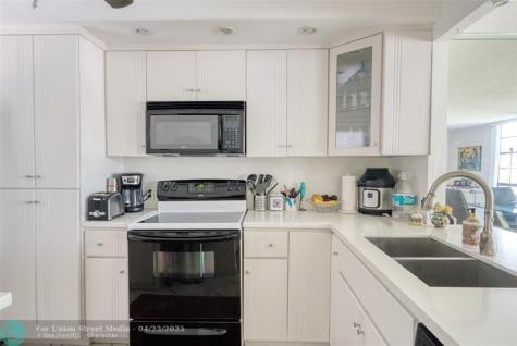 3401 N Country Club Drive Aventura FL 33180