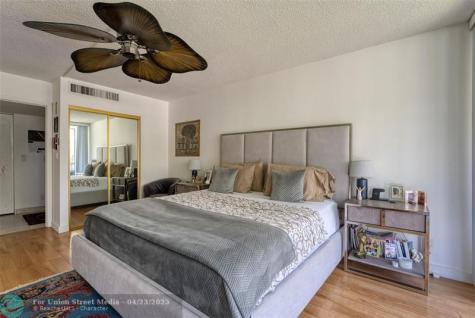 3401 N Country Club Drive Aventura FL 33180