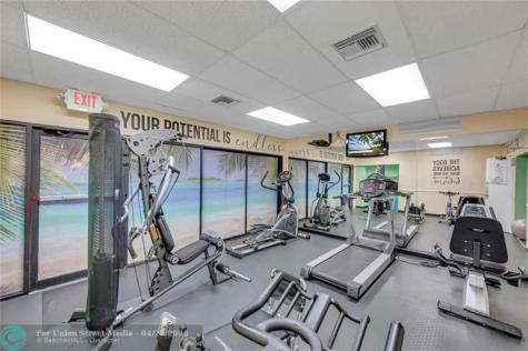 3401 N Country Club Drive Aventura FL 33180