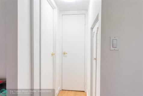 3401 N Country Club Drive Aventura FL 33180