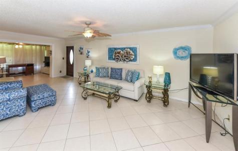 1382 High Point Way NE B Delray Beach FL 33445