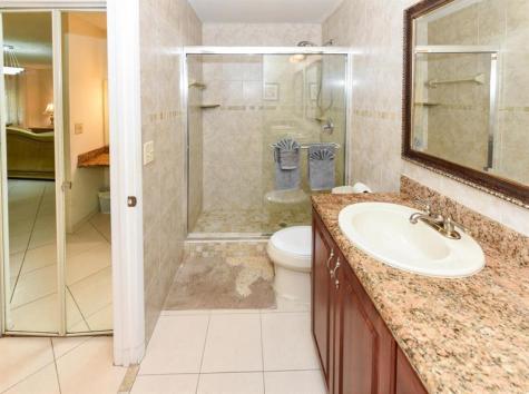 1382 High Point Way NE B Delray Beach FL 33445