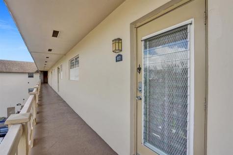 4800 NW 35th Street Lauderdale Lakes FL 33319