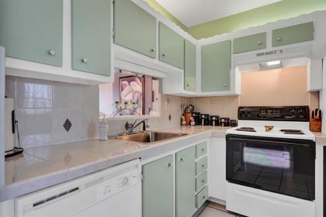 4800 NW 35th Street Lauderdale Lakes FL 33319