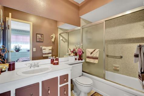 4800 NW 35th Street Lauderdale Lakes FL 33319
