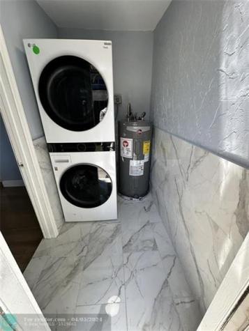 7968 SW 7th Street North Lauderdale FL 33068