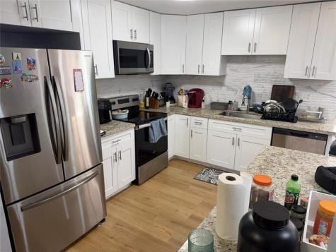 7968 SW 7th Street North Lauderdale FL 33068