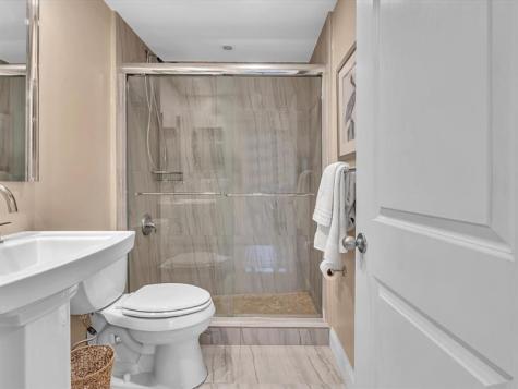 3300 NE 36th Street Fort Lauderdale FL 33308