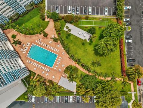 3300 NE 36th Street Fort Lauderdale FL 33308