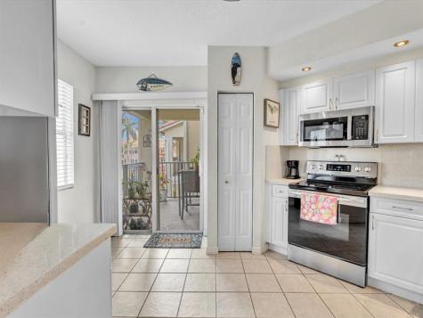 110 Belmont Lane North Lauderdale FL 33068