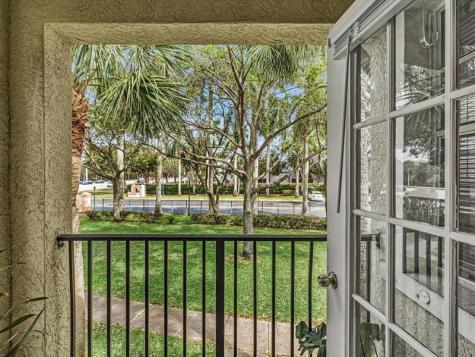 110 Belmont Lane North Lauderdale FL 33068