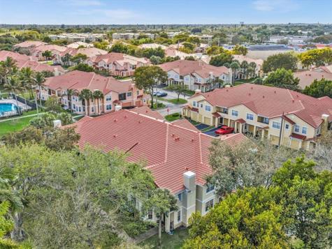 110 Belmont Lane North Lauderdale FL 33068