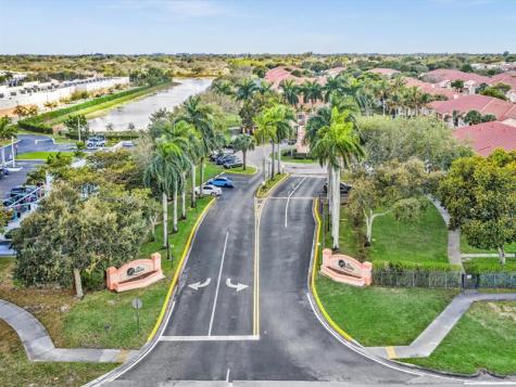 110 Belmont Lane North Lauderdale FL 33068