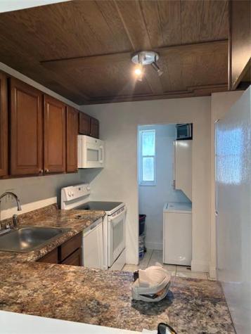 8000 Colony Circle Fort Lauderdale FL 33321