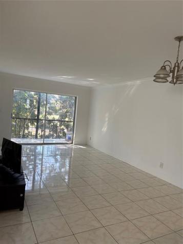 8000 Colony Circle Fort Lauderdale FL 33321